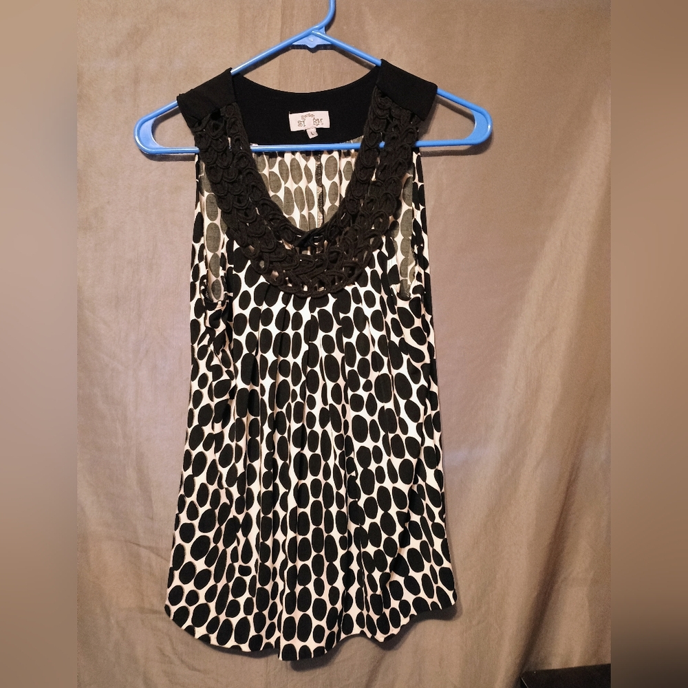 Sweet Storm Y2K Crochet Black and White Sleeveless Top